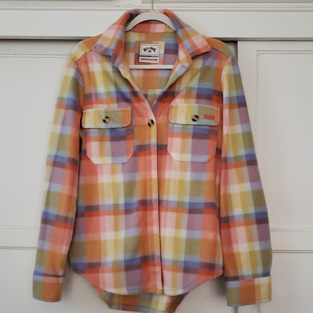 Billabong Orange and Yellow Sweatshirt Vibrant and Cozy